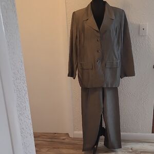 Jones New York Women's Gray Pantsuit